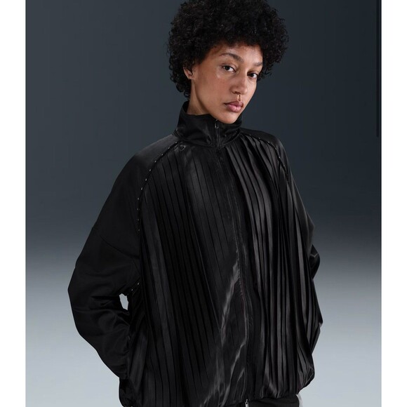 NIKE Sportswear Collection Pleated Track Jacket Small Black NEW Active Sporty - Picture 3 of 15